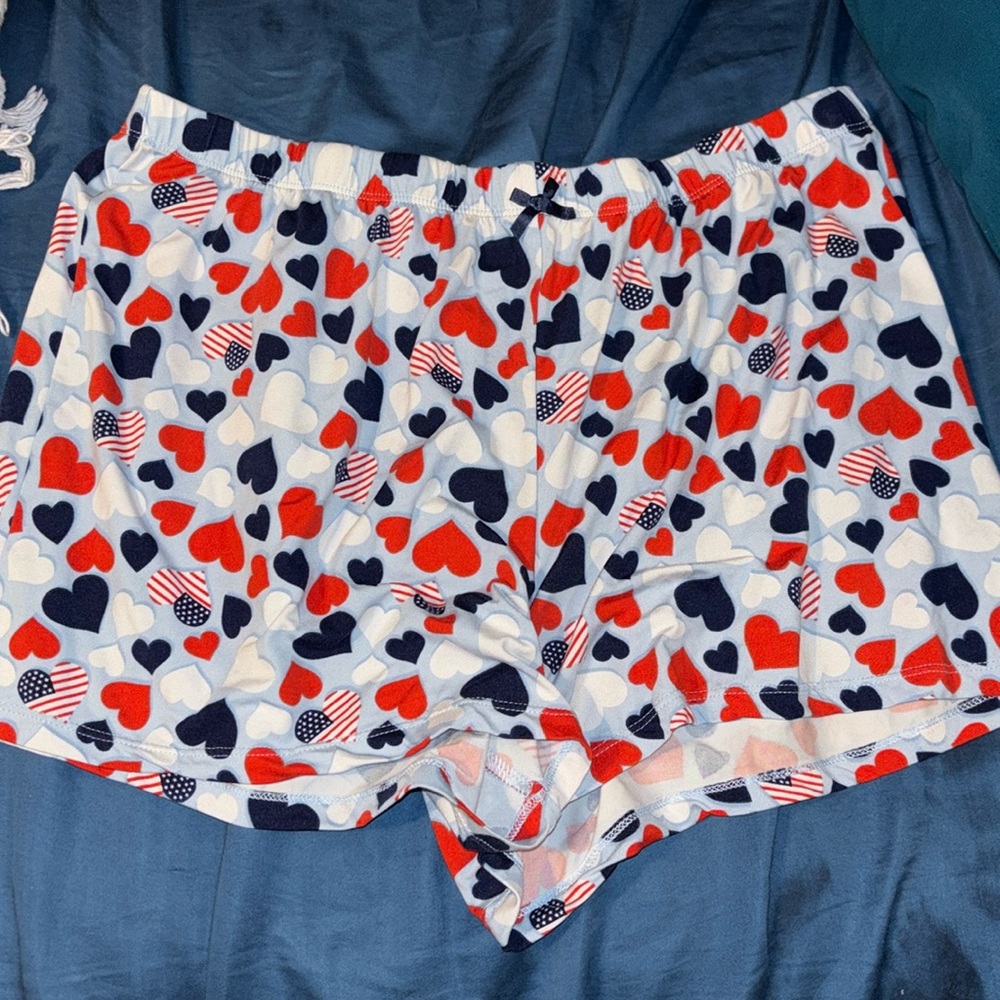 Cynthia Crowley fourt if July shorts Large